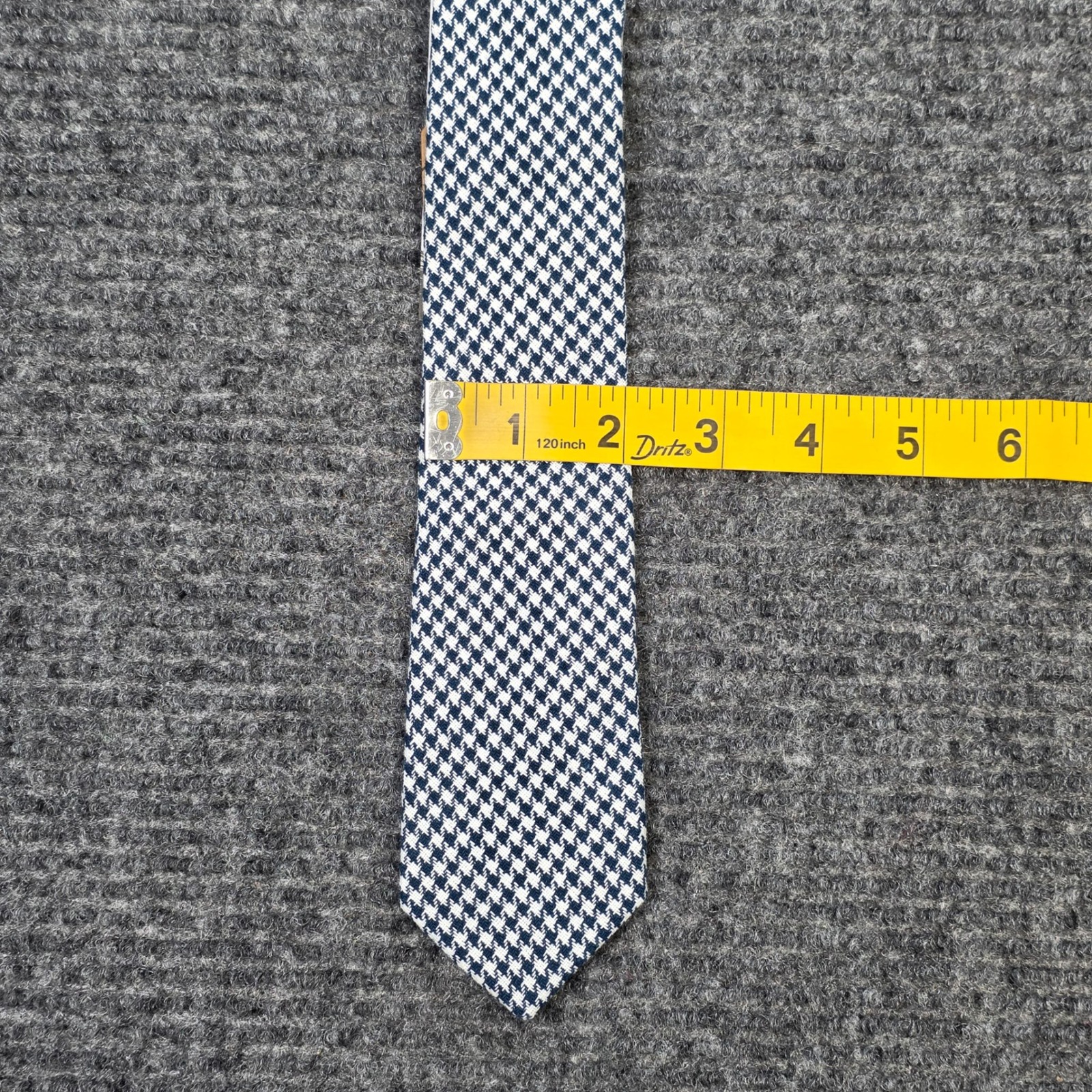 Otaa Linen Cotton Hand Made Necktie Men's Slim Navy Blue White Houndstooth Nwt — image 5 of 8